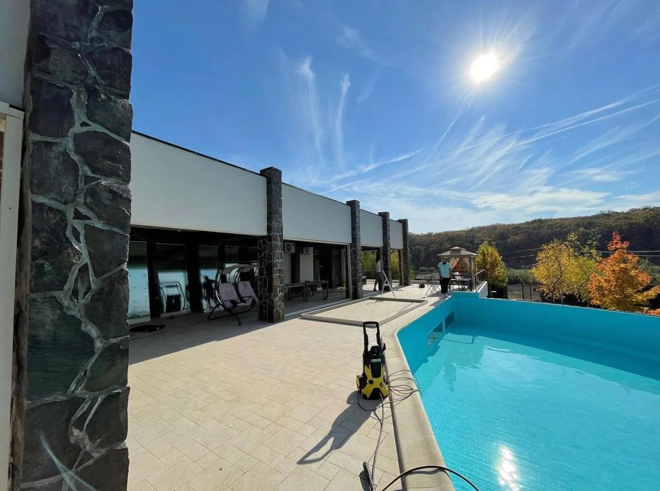 PRIVATE HOUSE PREDEAL